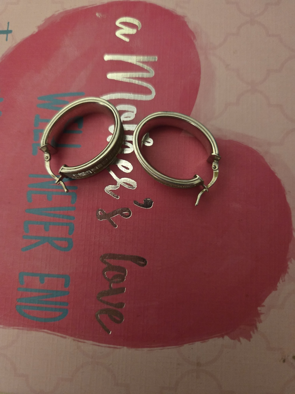 Helzberg Diamond Silver Hoop Earrings QG 925 Sterling made In Italy.